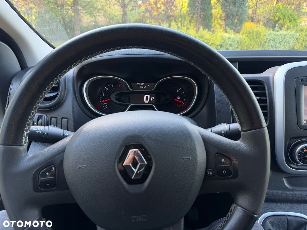 Renault Trafic - 14