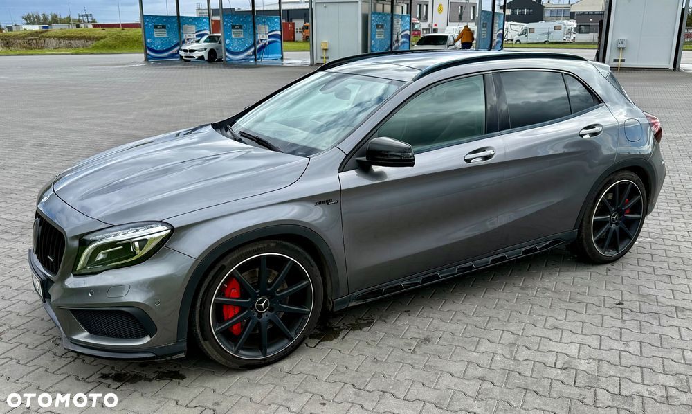 Mercedes-Benz GLA AMG 45 4-Matic - 13
