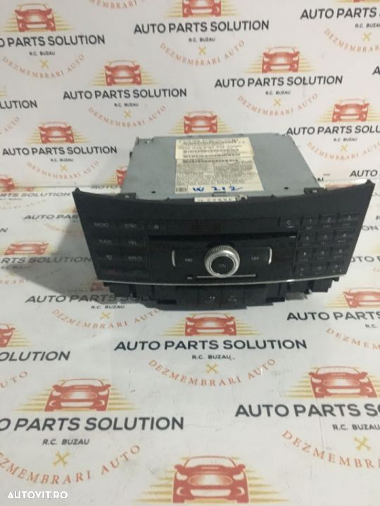 CD player Mercedes Benz E Class,W 212,an fabr 2011 - 1