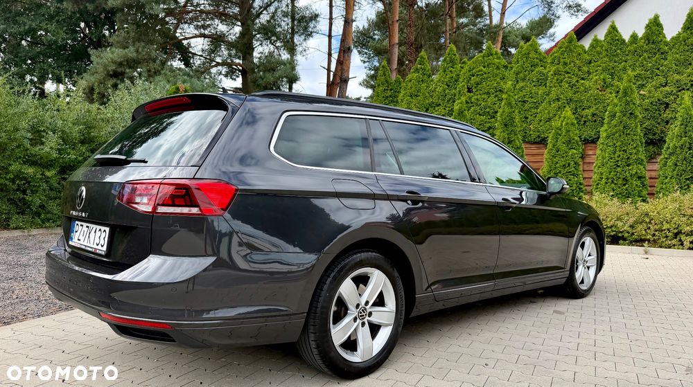 Volkswagen Passat Variant 2.0 TDI SCR DSG Business - 4