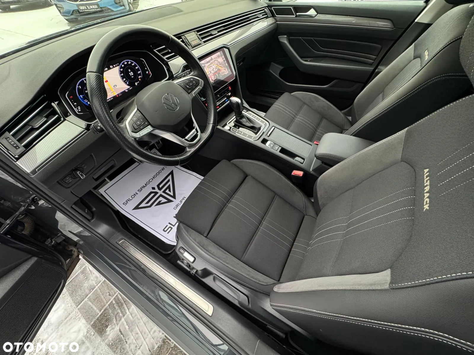 Volkswagen Passat Variant 2.0 TDI SCR DSG 4Motion Alltrack - 18