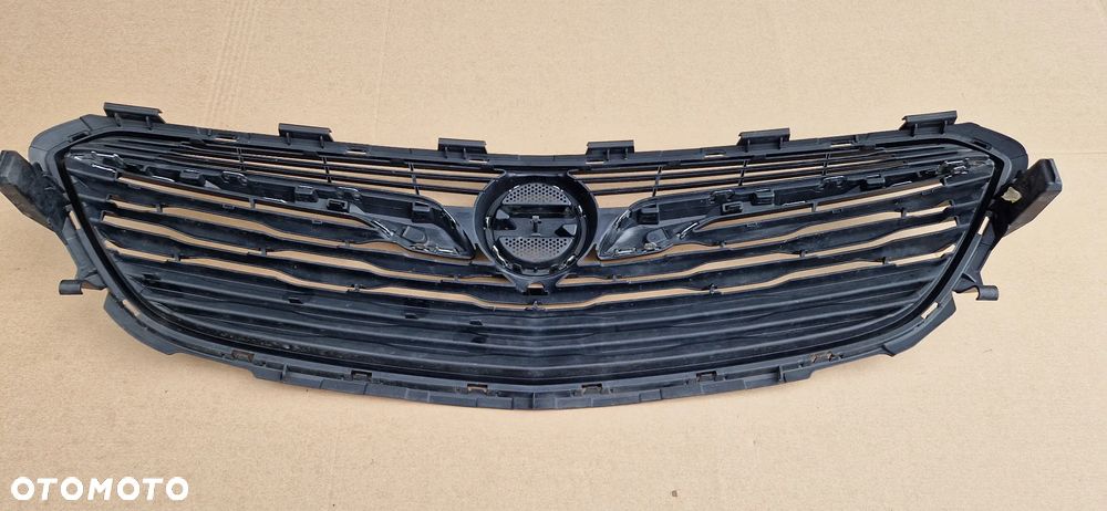 ATRAPA GRILL GRIL CHŁODNICY ZDERZAKA PRZÓD PRZEDNIEGO OPEL INSIGNIA II 2 B - 8