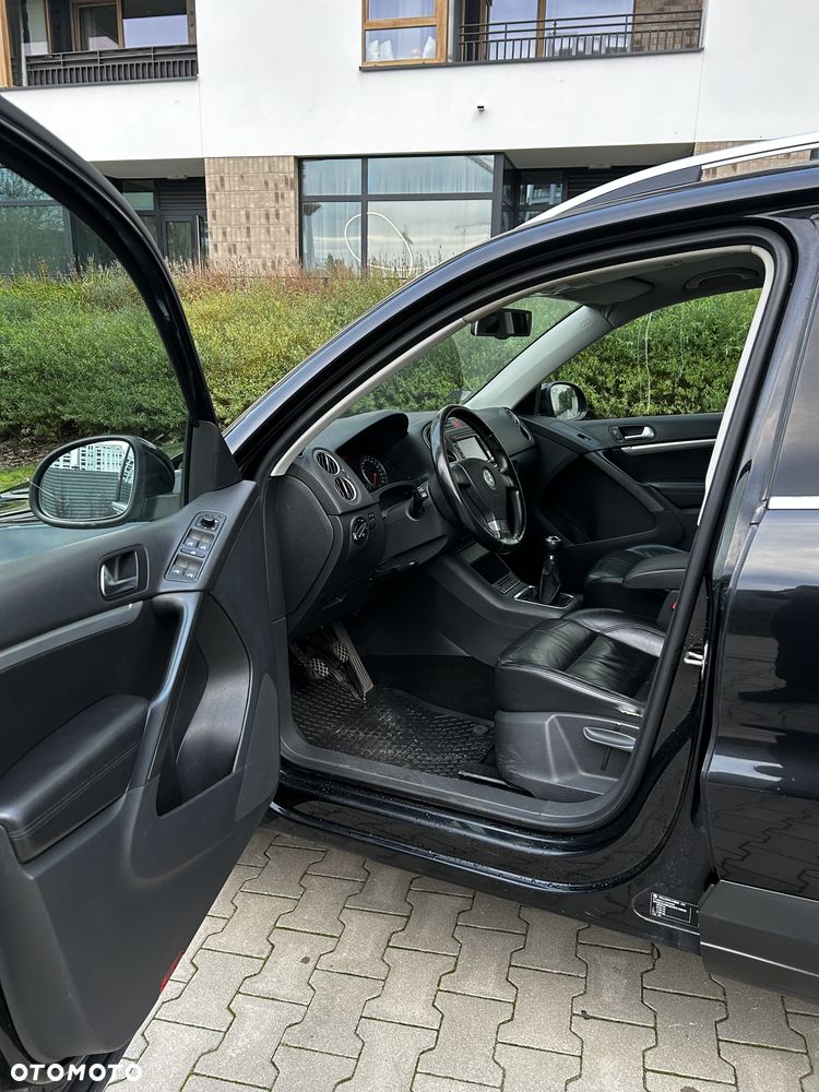 Volkswagen Tiguan - 10