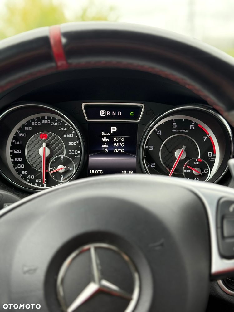 Mercedes-Benz CLA 45 AMG 4-Matic - 14