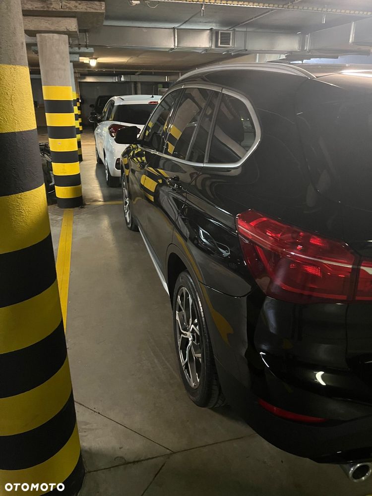 BMW X1 xDrive25i Sport Line - 8