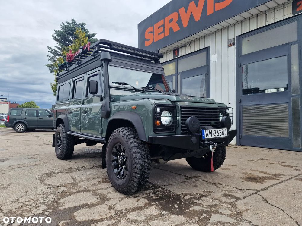Land Rover Defender 2.4 TD4 SE - 12