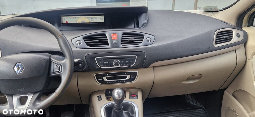 Renault Scenic - 7