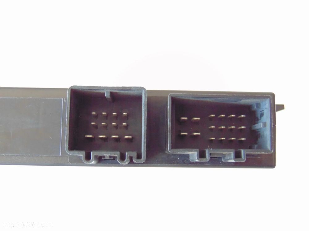 Moduł haka 300001506758 VW Golf VI Tiguan Passat B7 Touran Transporter T5 - 10