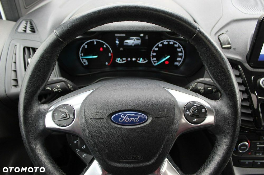 Ford Tourneo Connect - 28