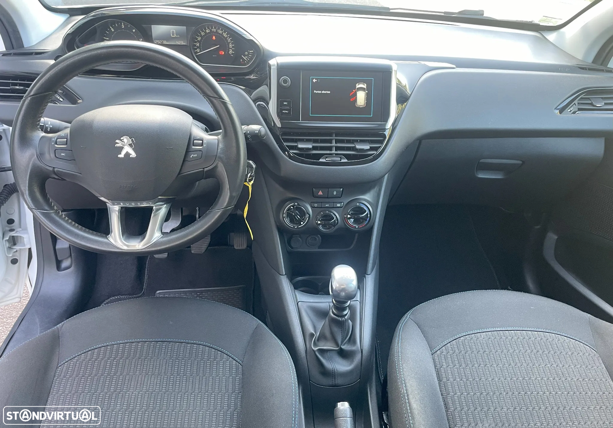 Peugeot 208 1.5 BlueHDi Signature - 12
