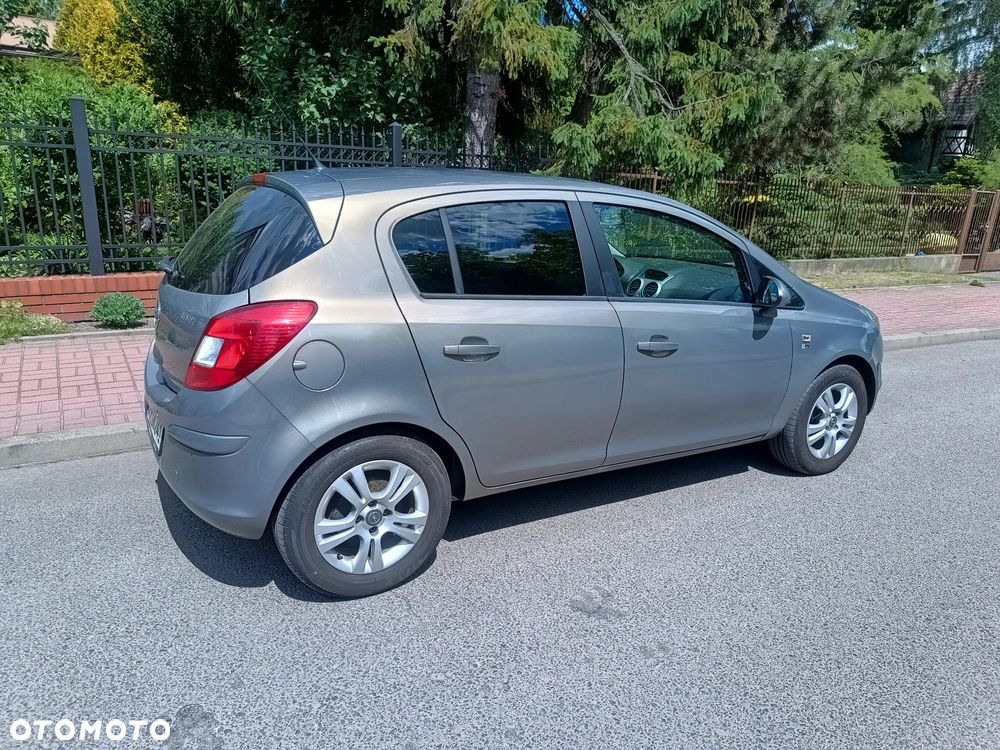 Opel Corsa - 10