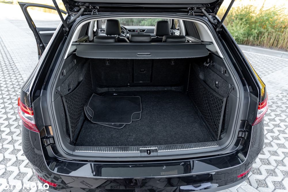 Skoda Superb 2.0 TDI 4x4 DSG Style - 17