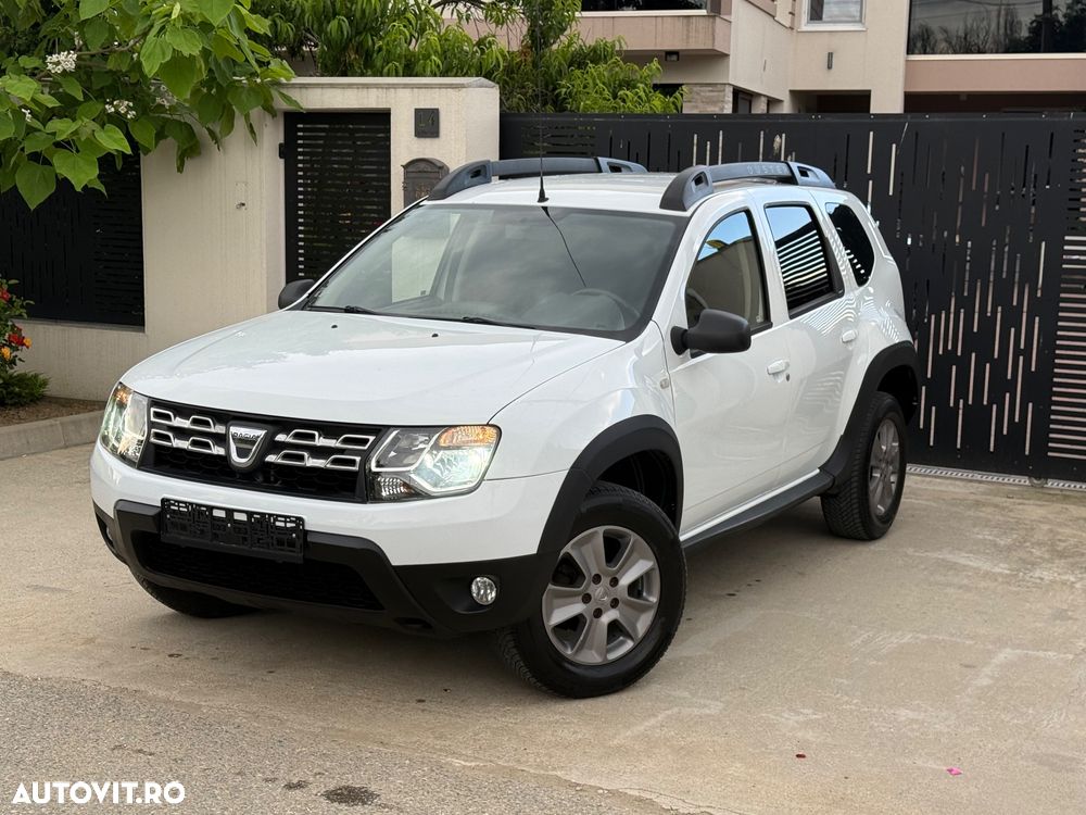 Dacia Duster 1.6 4x2 Laureate - 1