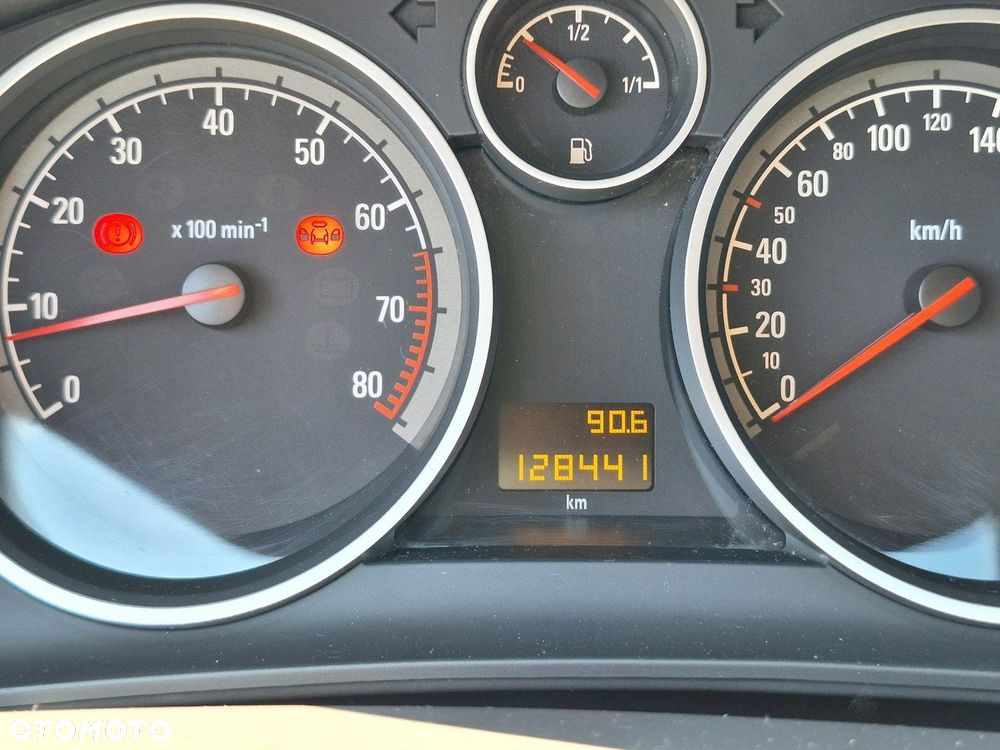 Opel Astra - 35