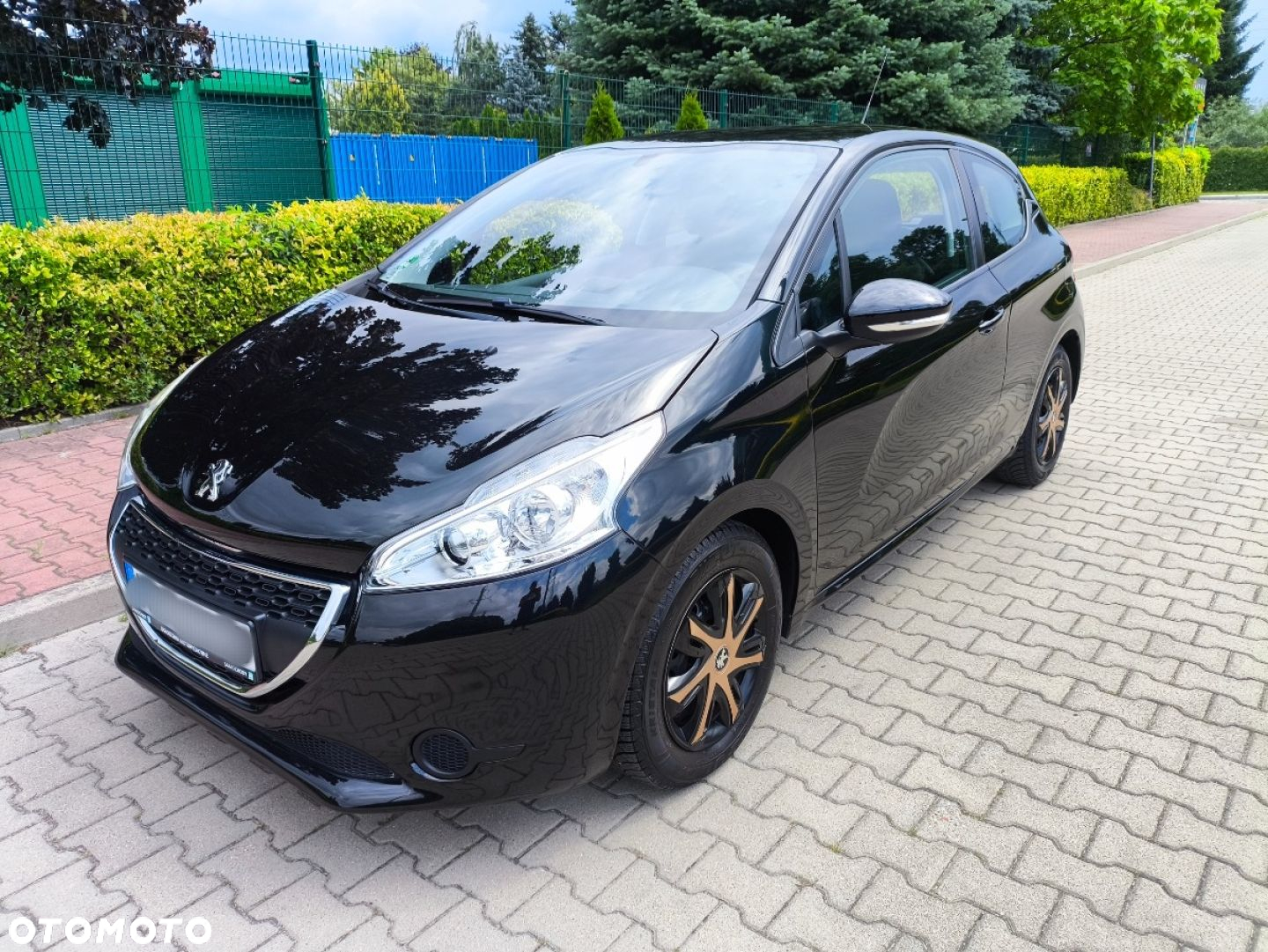 Peugeot 208 1.6 e-HDi Allure STT - 3