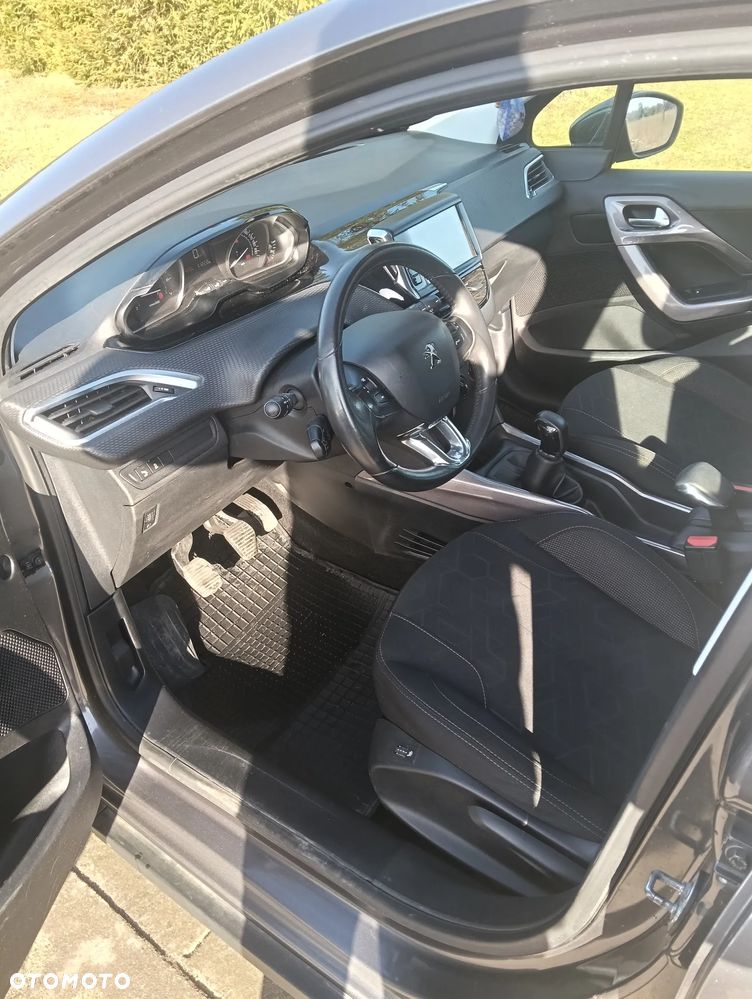 Peugeot 2008 1.2 Pure Tech Access EU6 - 13