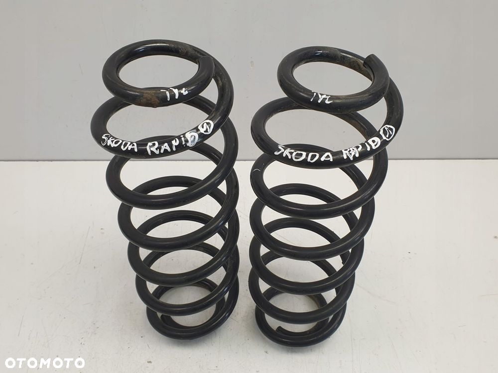 Skoda Rapid 1.6 TDI SPRŻYNA ZAWIESZENIA tył Kpl - 1