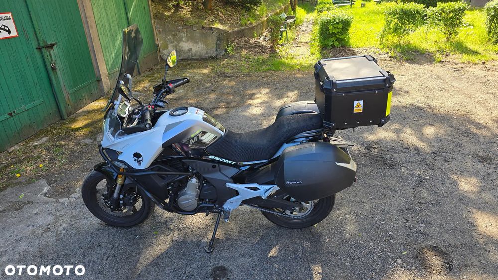 CFMoto 650 MT - 2