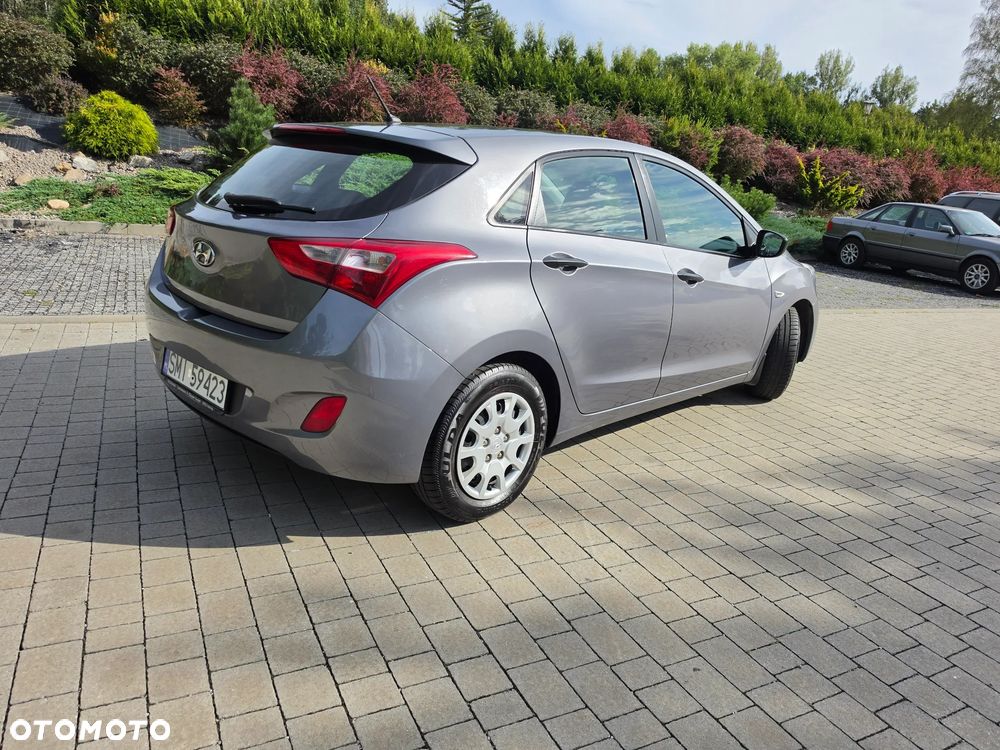 Hyundai i30 blue 1.4 Classic - 4