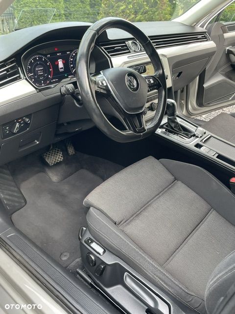 Volkswagen Passat 1.8 TSI (BlueMotion Technology) DSG Comfortline - 15