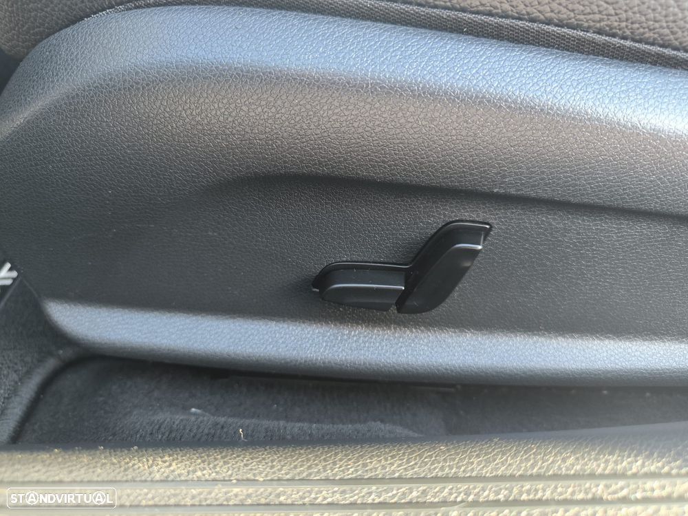 Mercedes-Benz C 220 — fotografia 30