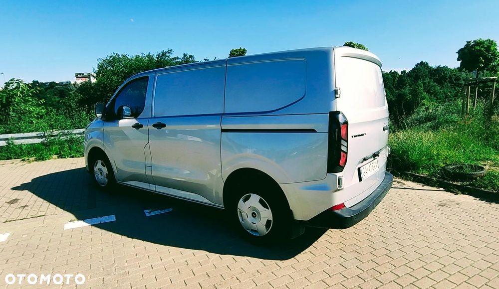 Ford CUSTOM - 5