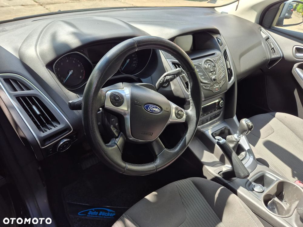 Ford Focus 1.0 EcoBoost Titanium - 5