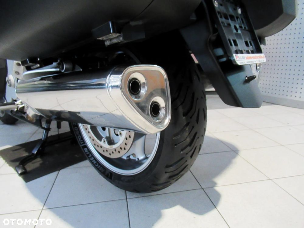 Honda ST - 29