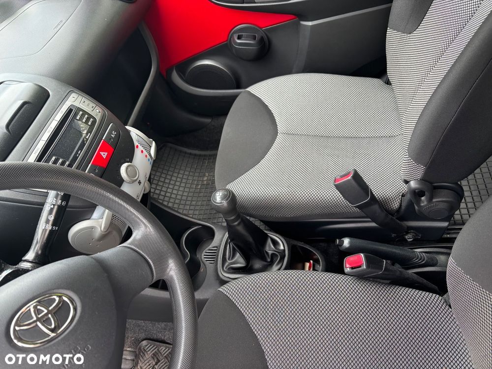 Toyota Aygo - 16