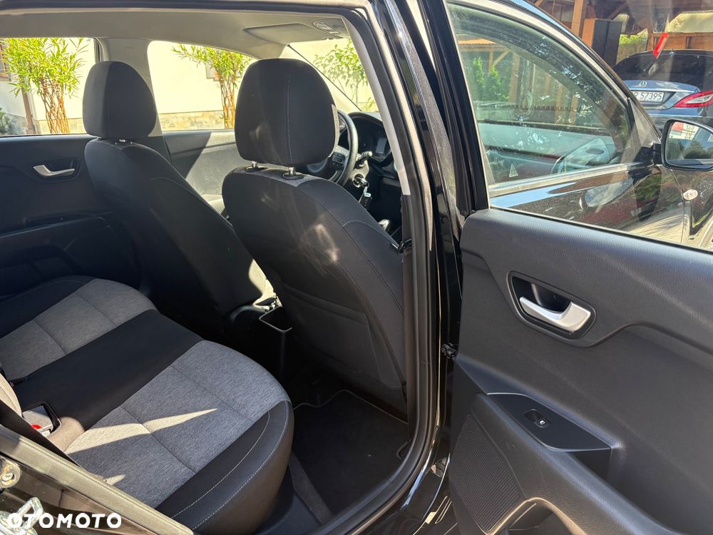 Kia Stonic - 10