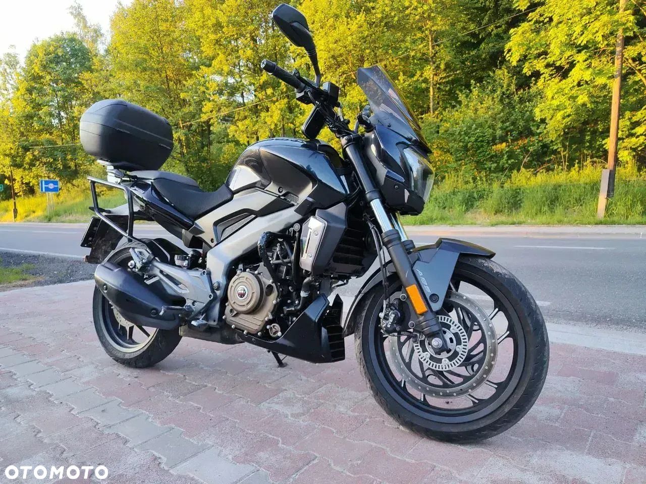 Bajaj Dominar 400 - 1