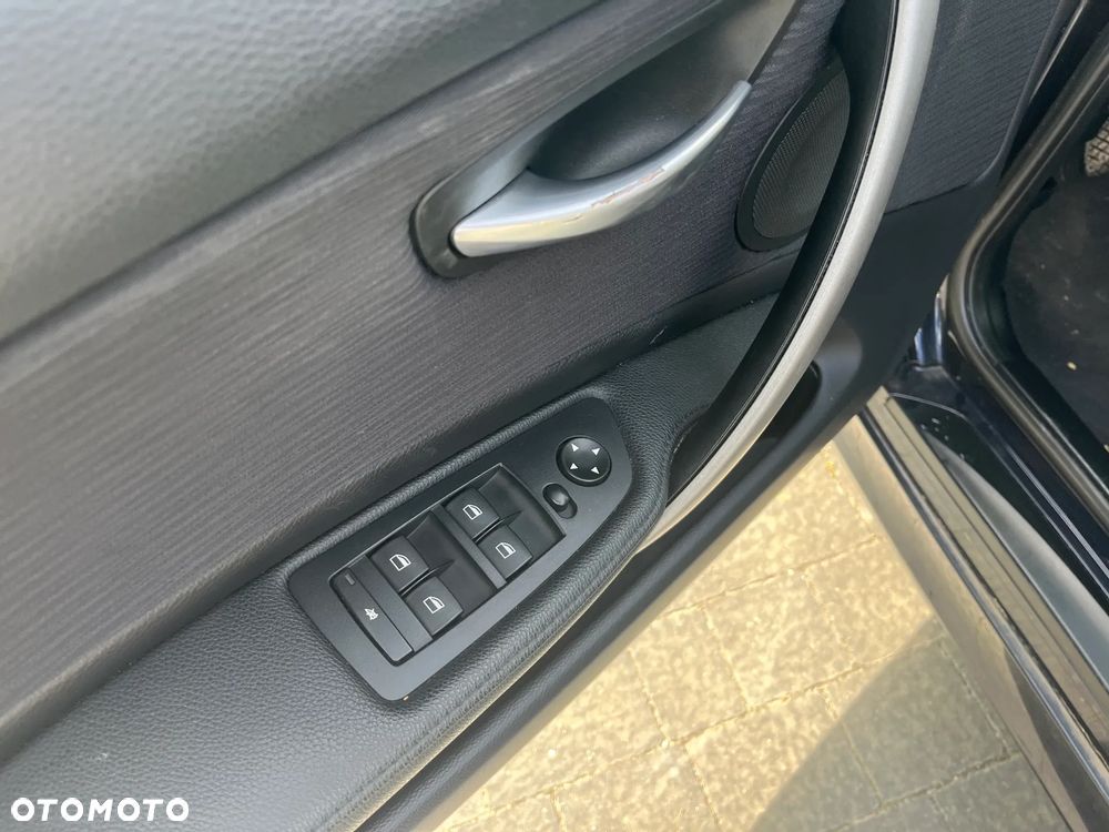 BMW Seria 1 118i Edition Sport - 14