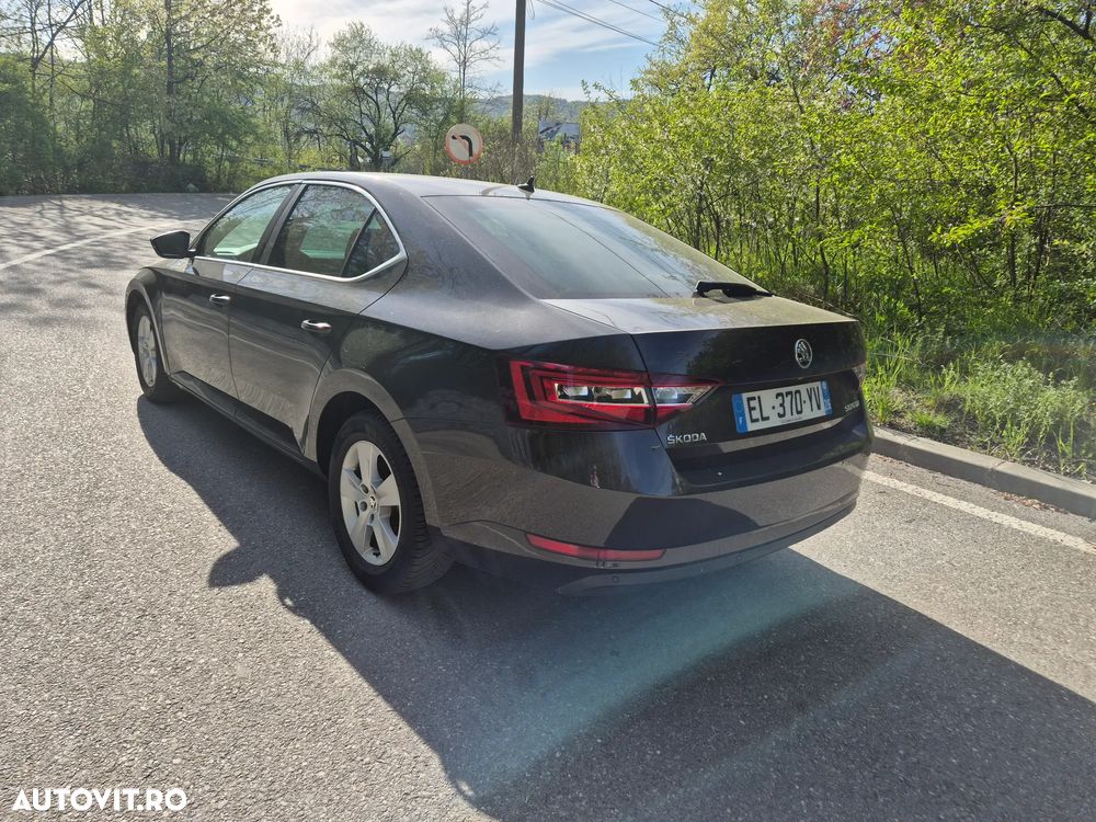 Skoda Superb 1.6 TDI DSG Style - 29