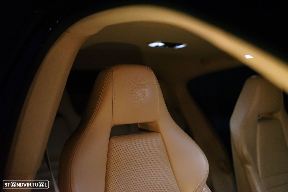 Porsche Panamera Standard - 10