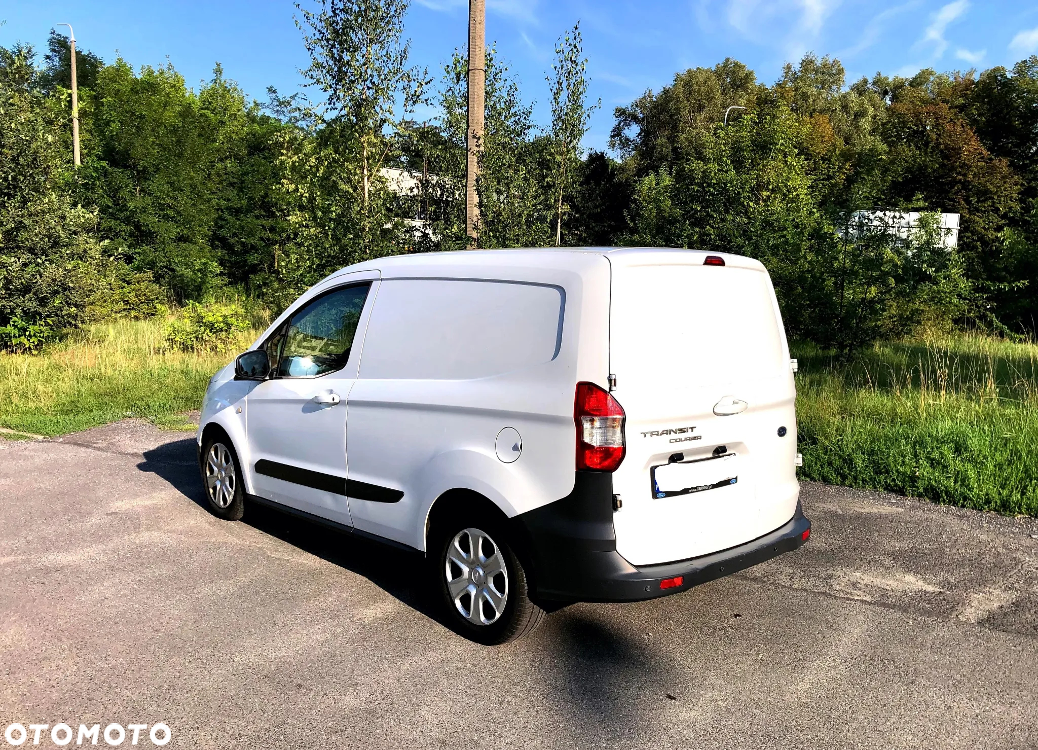 Ford COURIER - 10