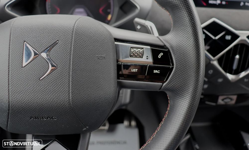 DS DS3 Crossback PureTech 130 Aut. PERFORMANCE LINE + - 31