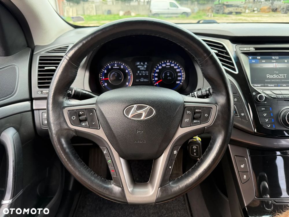 Hyundai i40 Kombi blue 1.6 Family+ - 11