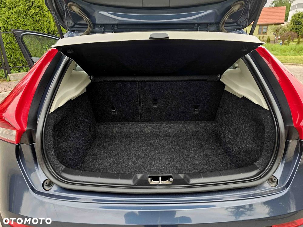 Volvo V40 Cross Country D2 Pro - 23