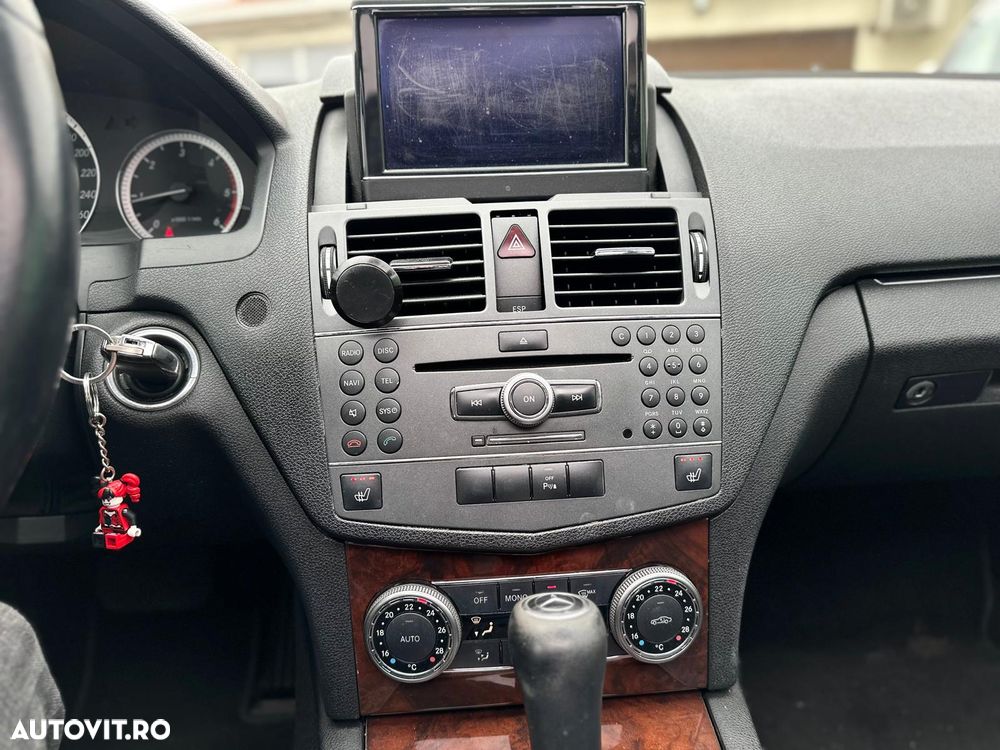 Mercedes-Benz C - 9