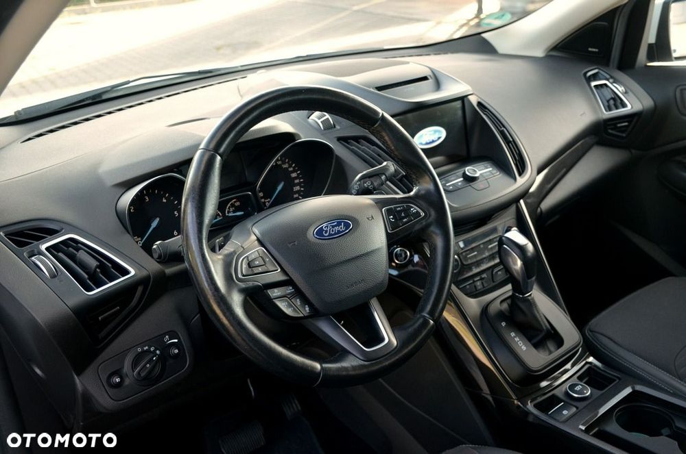 Ford Kuga - 16