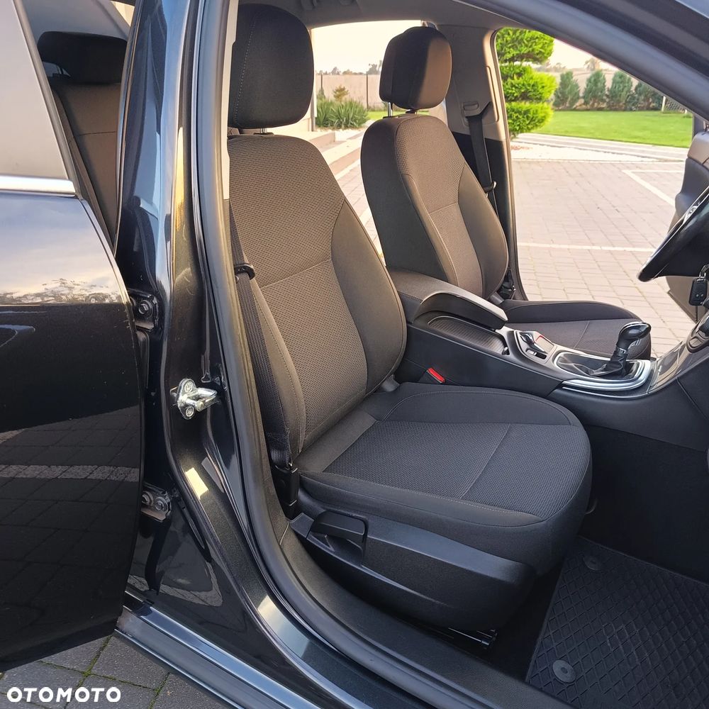 Opel Insignia 2.0 CDTI Design Edition - 17