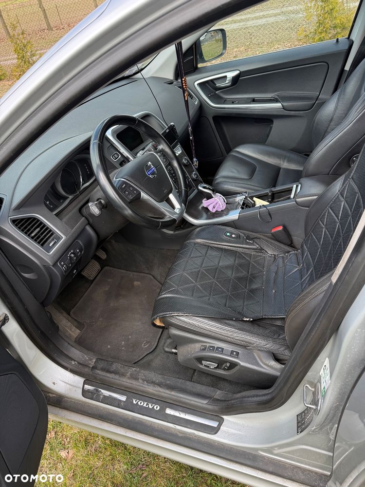 Volvo XC 60 D3 Momentum - 9