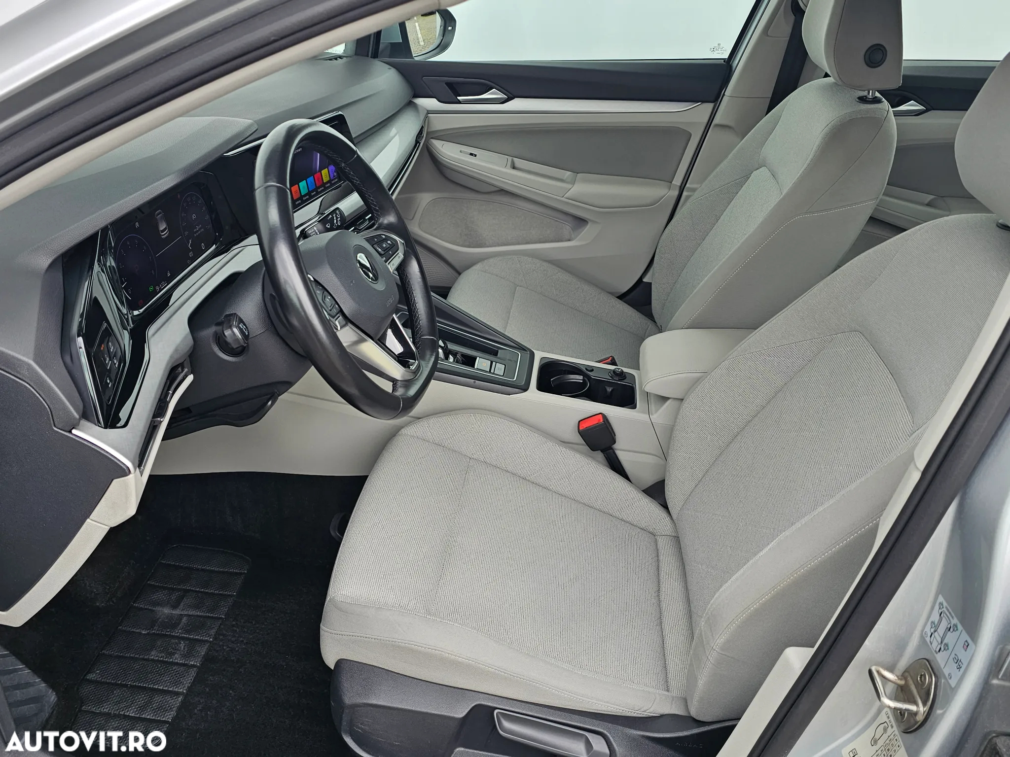 Volkswagen Golf 1.5 eTSI ACT DSG MHEV Life - 12