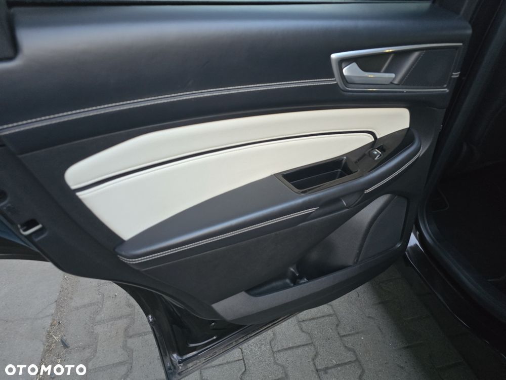 Ford Edge 2.0 EcoBlue Bi-Turbo 4x4 Vignale - 16