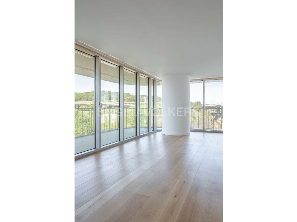 T2 na Infinity Tower - Grande imagem: 4/34