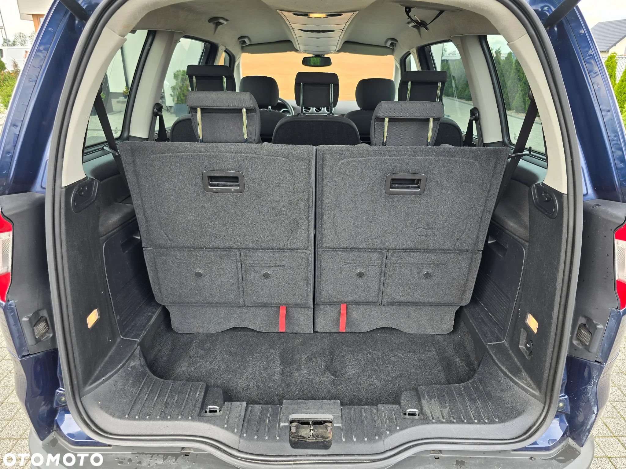 Ford Galaxy 2.0 TDCi Ghia - 23