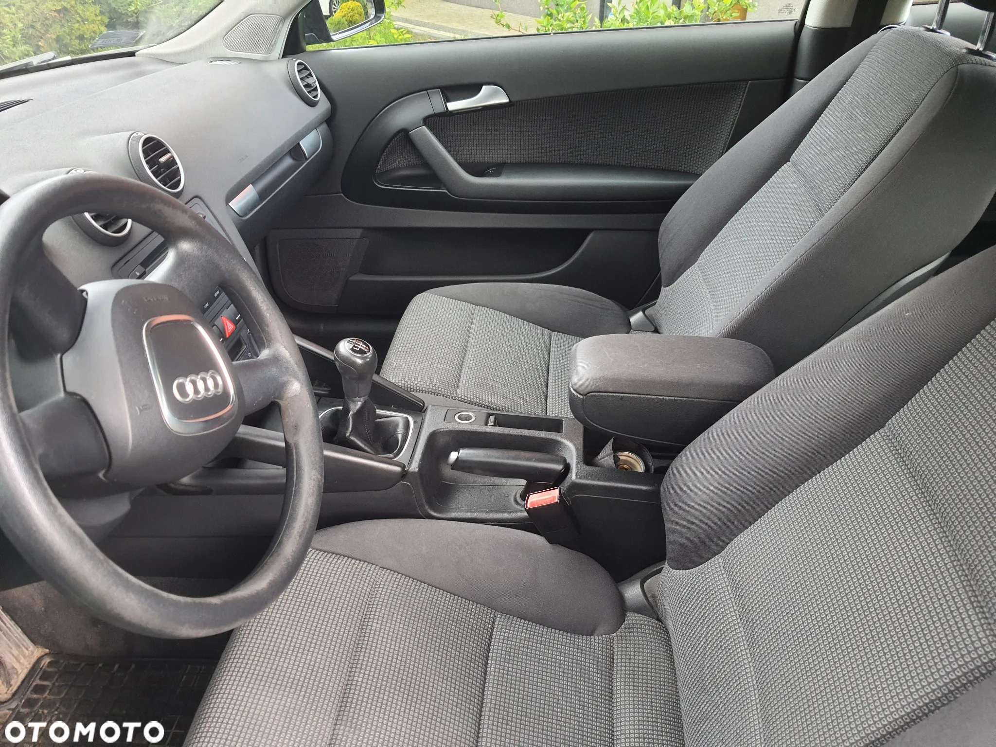 Audi A3 1.6 Ambiente - 3