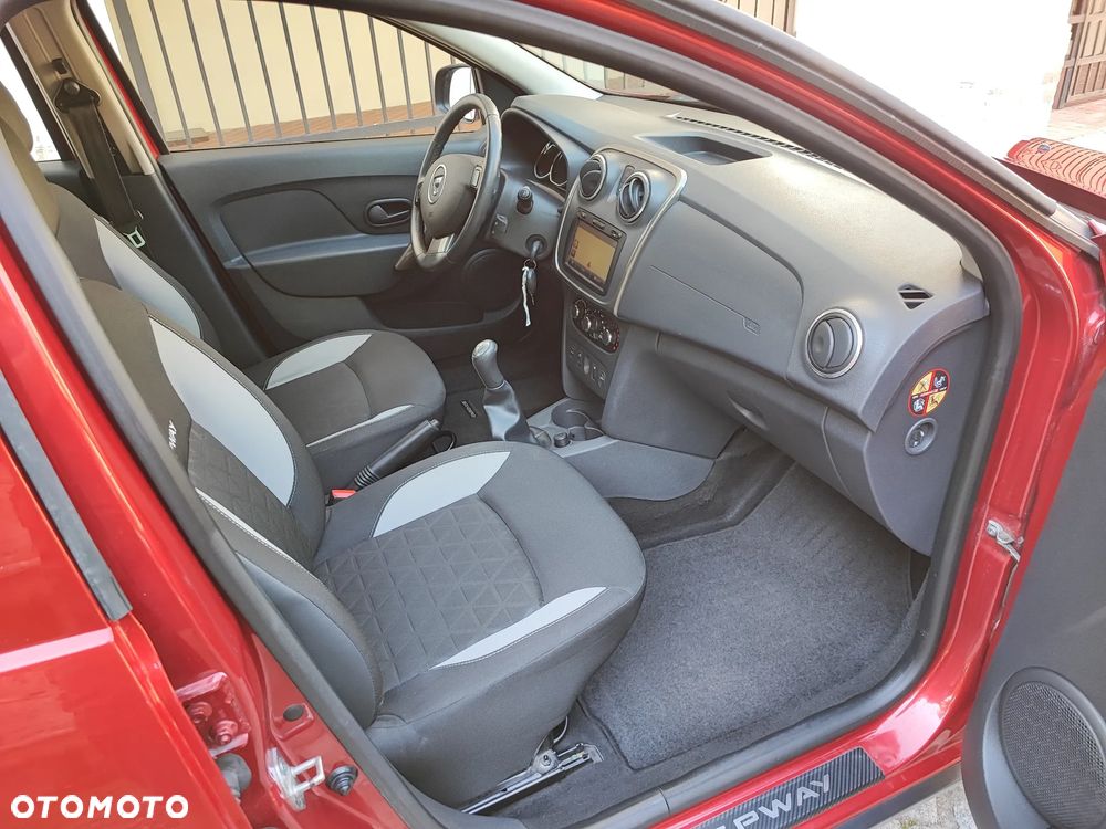 Dacia Sandero Stepway dCi 90 S&S Ambiance - 14