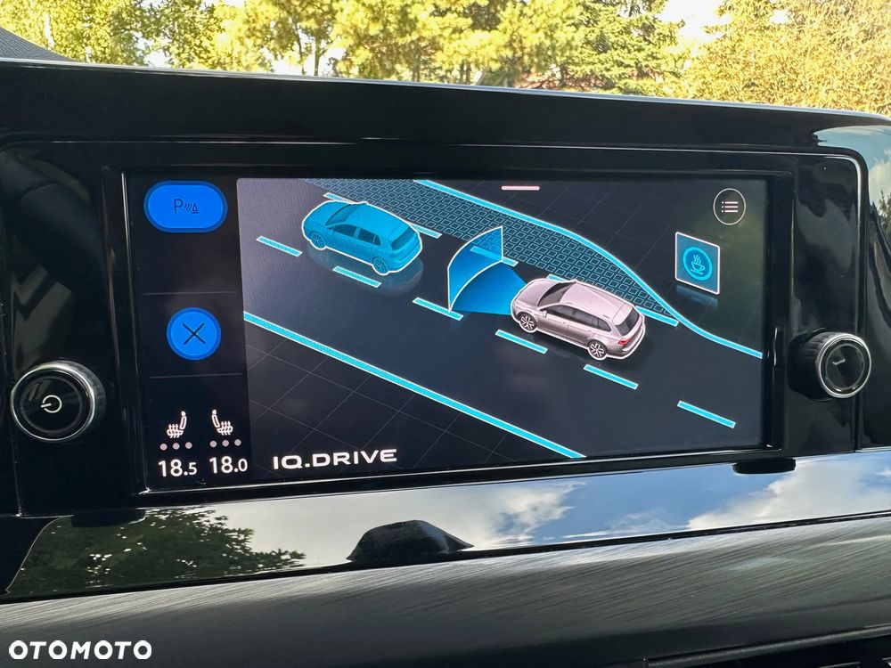 Volkswagen Golf VIII 1.5 TSI EVO Style - 27