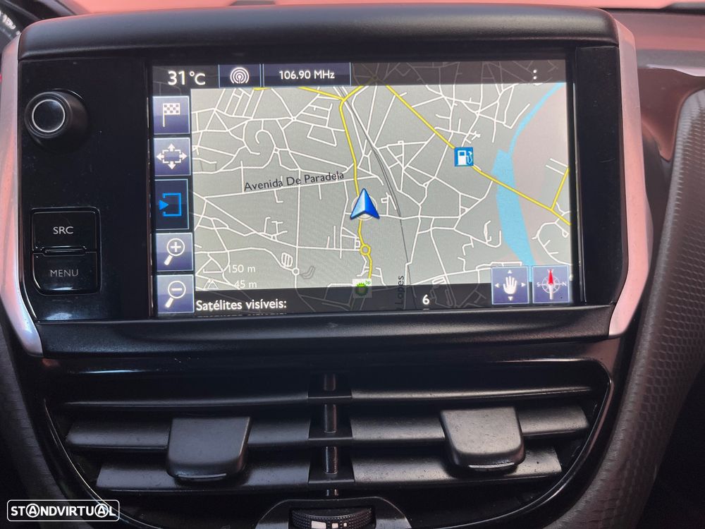 Peugeot 2008 1.2 VTi Access - 11